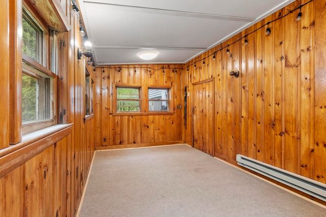 106 Eugene St, Leominster, MA 01453
