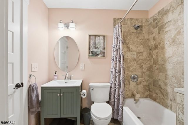 55 N Shore Rd, Denville Twp., NJ 07834