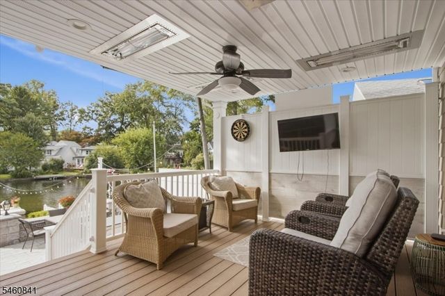 55 N Shore Rd, Denville Twp., NJ 07834