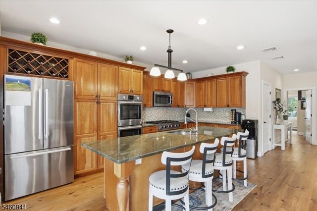 55 N Shore Rd, Denville Twp., NJ 07834
