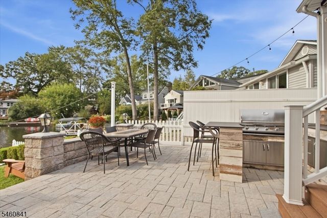 55 N Shore Rd, Denville Twp., NJ 07834