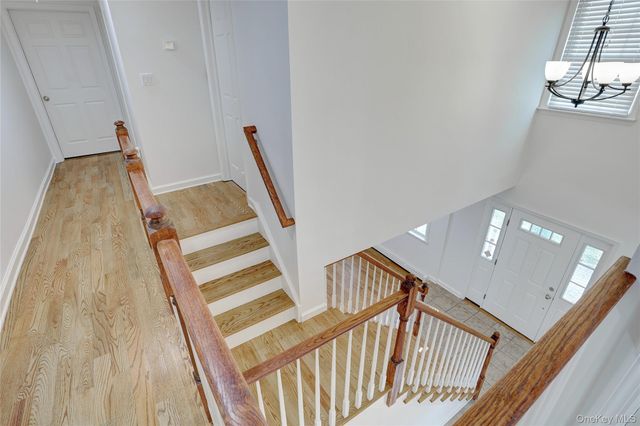 21 Mile Road, Suffern, NY 10901
