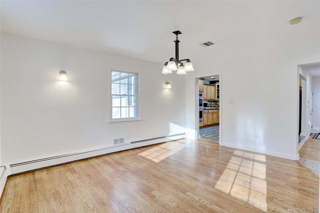 21 Mile Road, Suffern, NY 10901