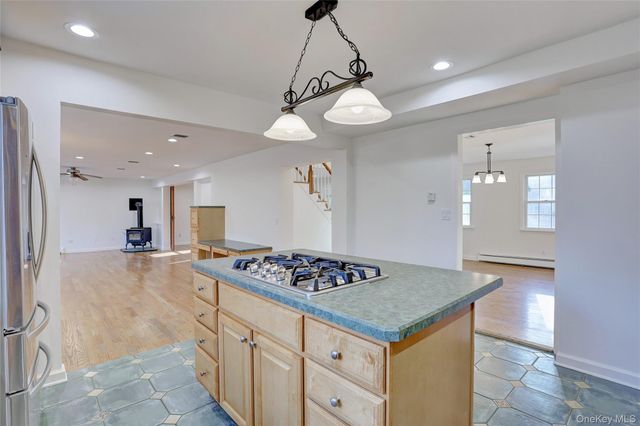 21 Mile Road, Suffern, NY 10901