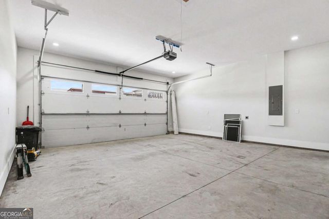 1031 Grayson Highway, Lawrenceville, GA 30045