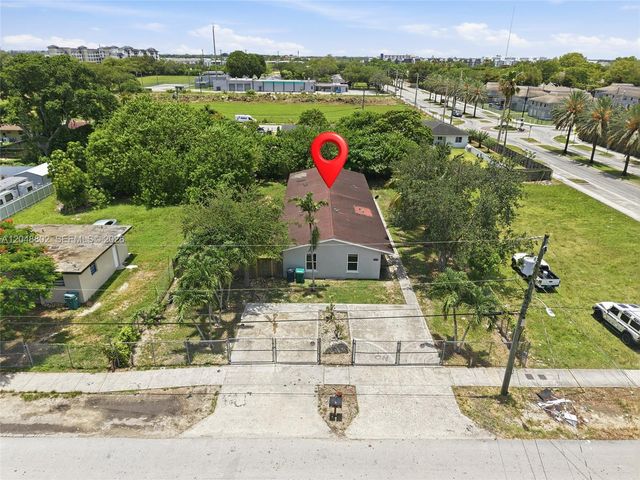 26410 SW 138th Court, Homestead, FL 33032