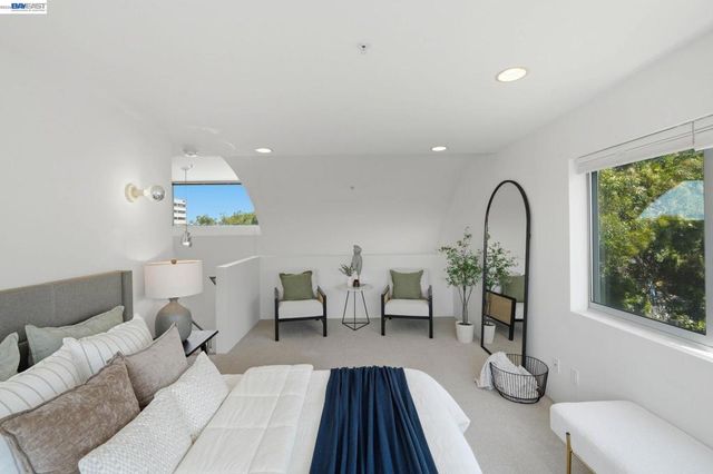 2709 10Th St D, Berkeley, CA 94710