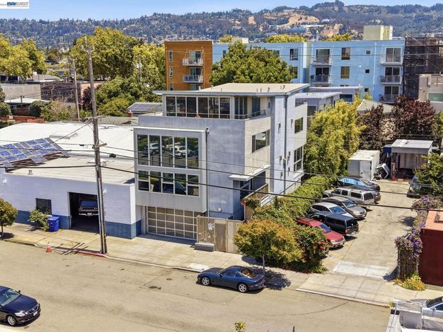 2709 10Th St D, Berkeley, CA 94710