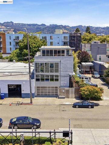 2709 10Th St D, Berkeley, CA 94710