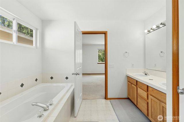 9 166th Place SE, Bothell, WA 98012