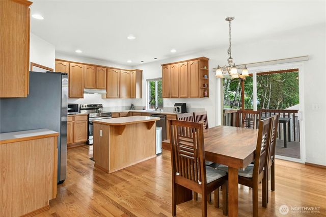 9 166th Place SE, Bothell, WA 98012