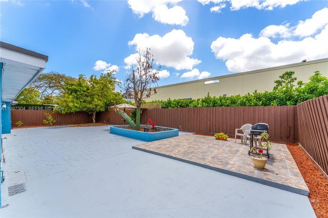 15260 SW 308th St, Homestead, FL 33033