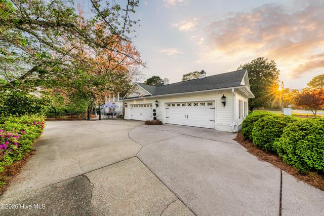 2301 Parham Drive, Wilmington, NC 28403