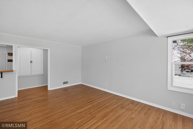 923 14th Street NE, Owatonna, MN 55060