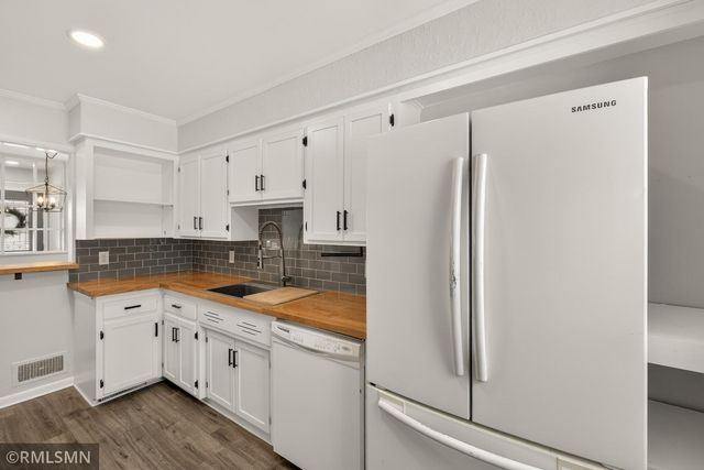 923 14th Street NE, Owatonna, MN 55060