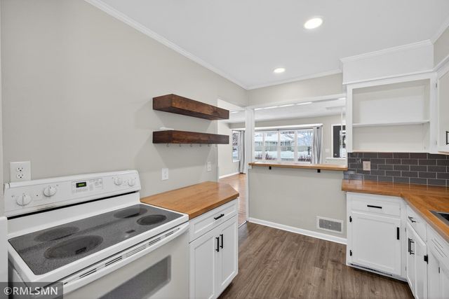 923 14th Street NE, Owatonna, MN 55060