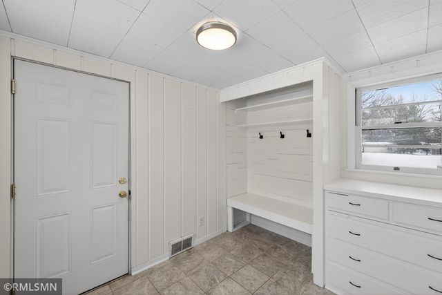 923 14th Street NE, Owatonna, MN 55060