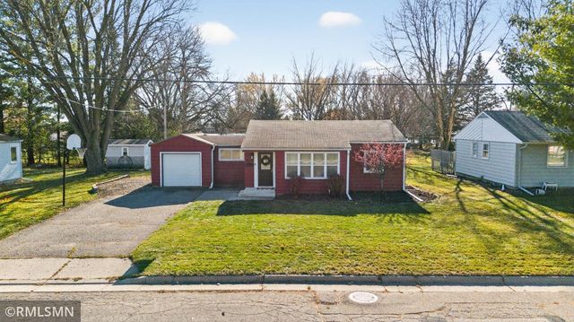 923 14th Street NE, Owatonna, MN 55060