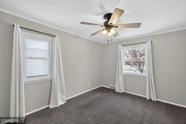 923 14th Street NE, Owatonna, MN 55060