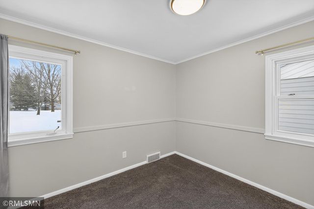 923 14th Street NE, Owatonna, MN 55060