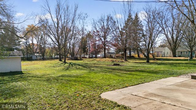 923 14th Street NE, Owatonna, MN 55060