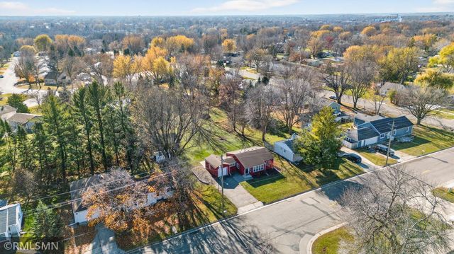 923 14th Street NE, Owatonna, MN 55060