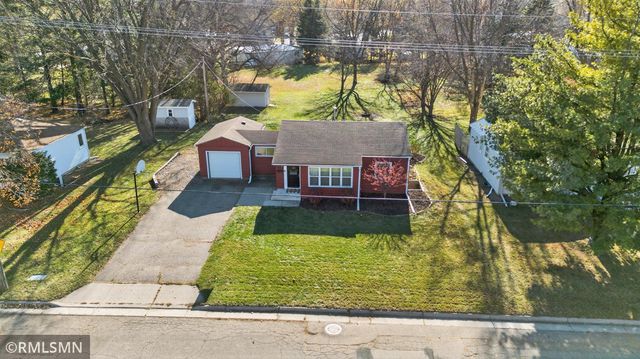 923 14th Street NE, Owatonna, MN 55060