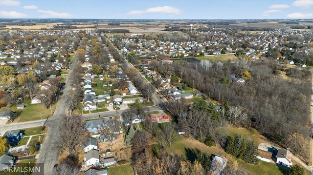 923 14th Street NE, Owatonna, MN 55060