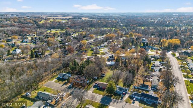 923 14th Street NE, Owatonna, MN 55060