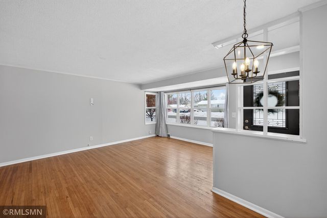 923 14th Street NE, Owatonna, MN 55060