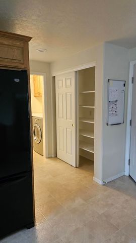 2717 SW Acres Road, Grants Pass, OR 97527