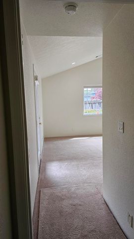 2717 SW Acres Road, Grants Pass, OR 97527