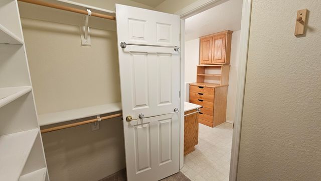 2717 SW Acres Road, Grants Pass, OR 97527