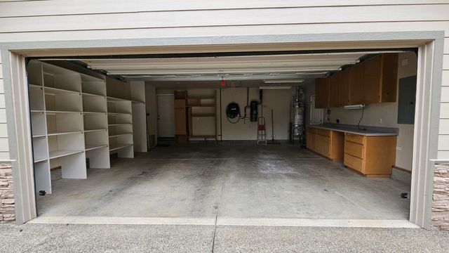 2717 SW Acres Road, Grants Pass, OR 97527