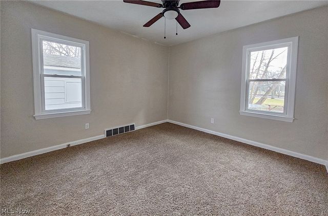 17 N Richview Avenue, Youngstown, OH 44509