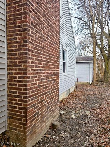 17 N Richview Avenue, Youngstown, OH 44509