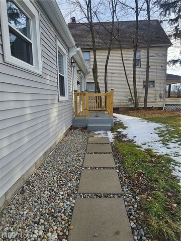 17 N Richview Avenue, Youngstown, OH 44509