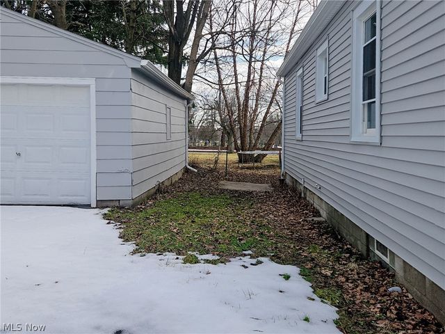 17 N Richview Avenue, Youngstown, OH 44509