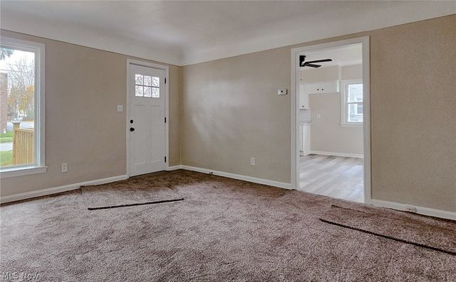 17 N Richview Avenue, Youngstown, OH 44509