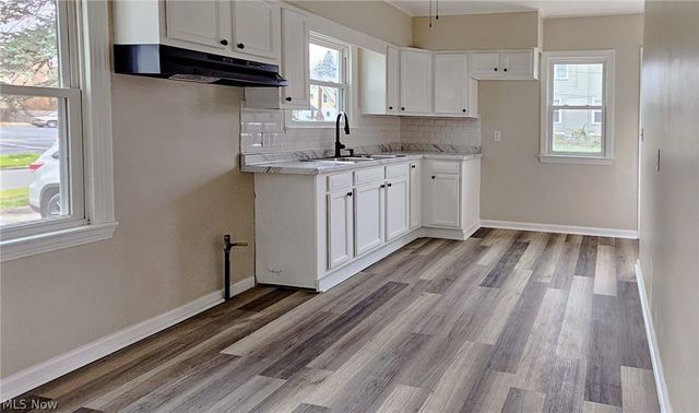 17 N Richview Avenue, Youngstown, OH 44509