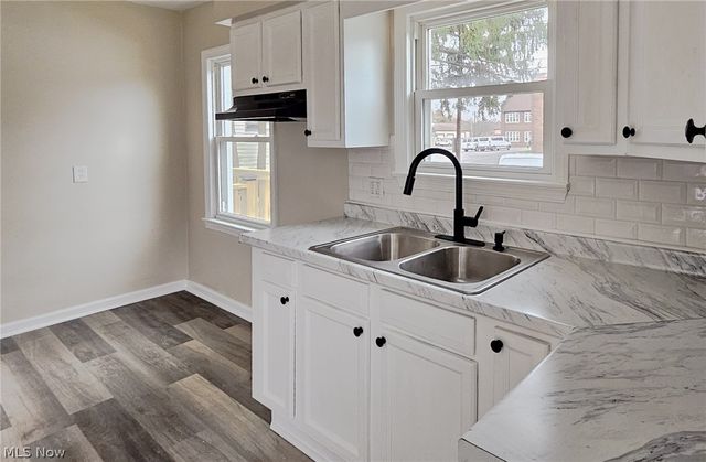 17 N Richview Avenue, Youngstown, OH 44509