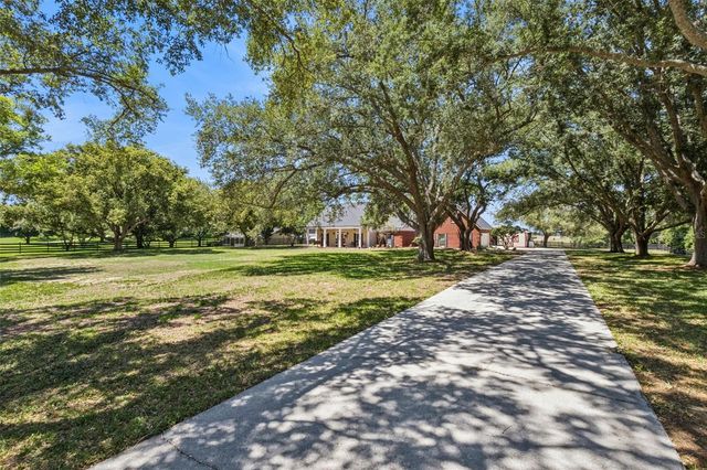 14951 THOROUGHBRED LN, Montverde, FL 34756