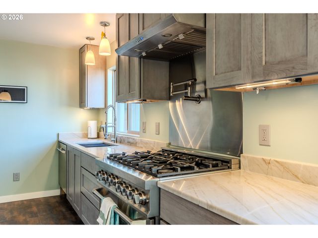 1441 Sw 23RD Ct, Gresham, OR 97080