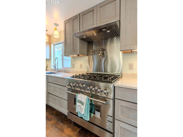 1441 Sw 23RD Ct, Gresham, OR 97080