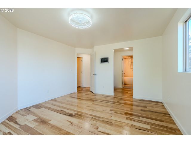 1441 Sw 23RD Ct, Gresham, OR 97080