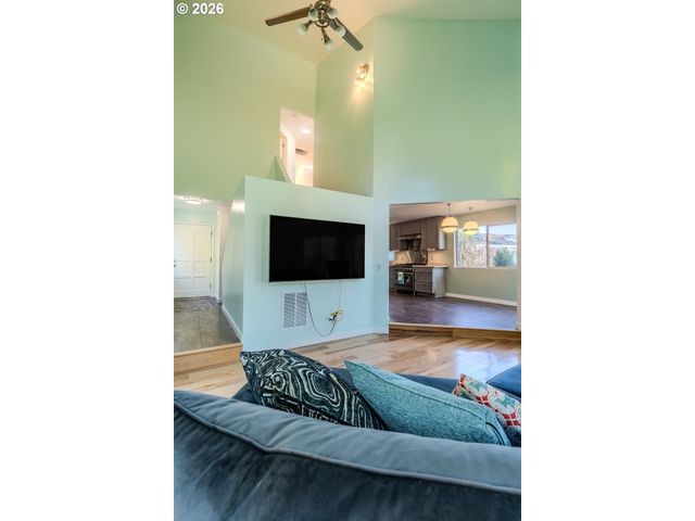 1441 Sw 23RD Ct, Gresham, OR 97080