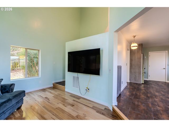 1441 Sw 23RD Ct, Gresham, OR 97080