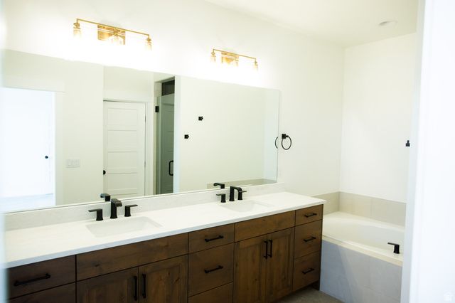 4586 S 6300 W, Hooper, UT 84315
