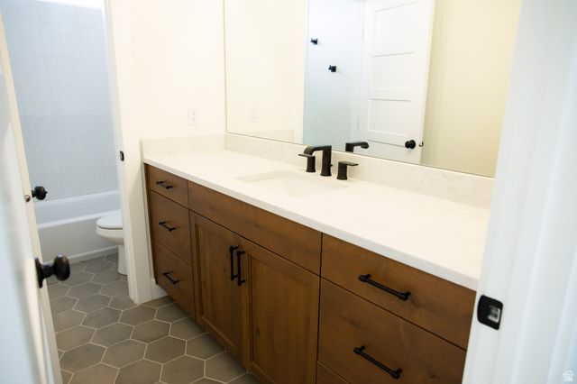 4586 S 6300 W, Hooper, UT 84315