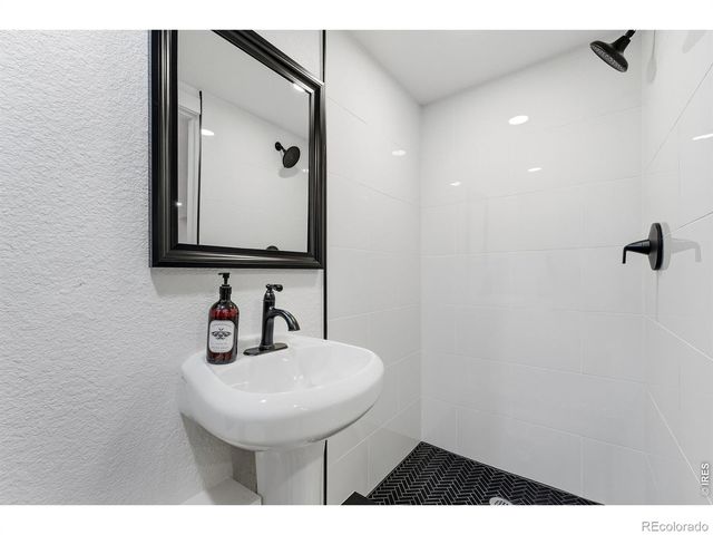 830 Martin Street, Longmont, CO 80501